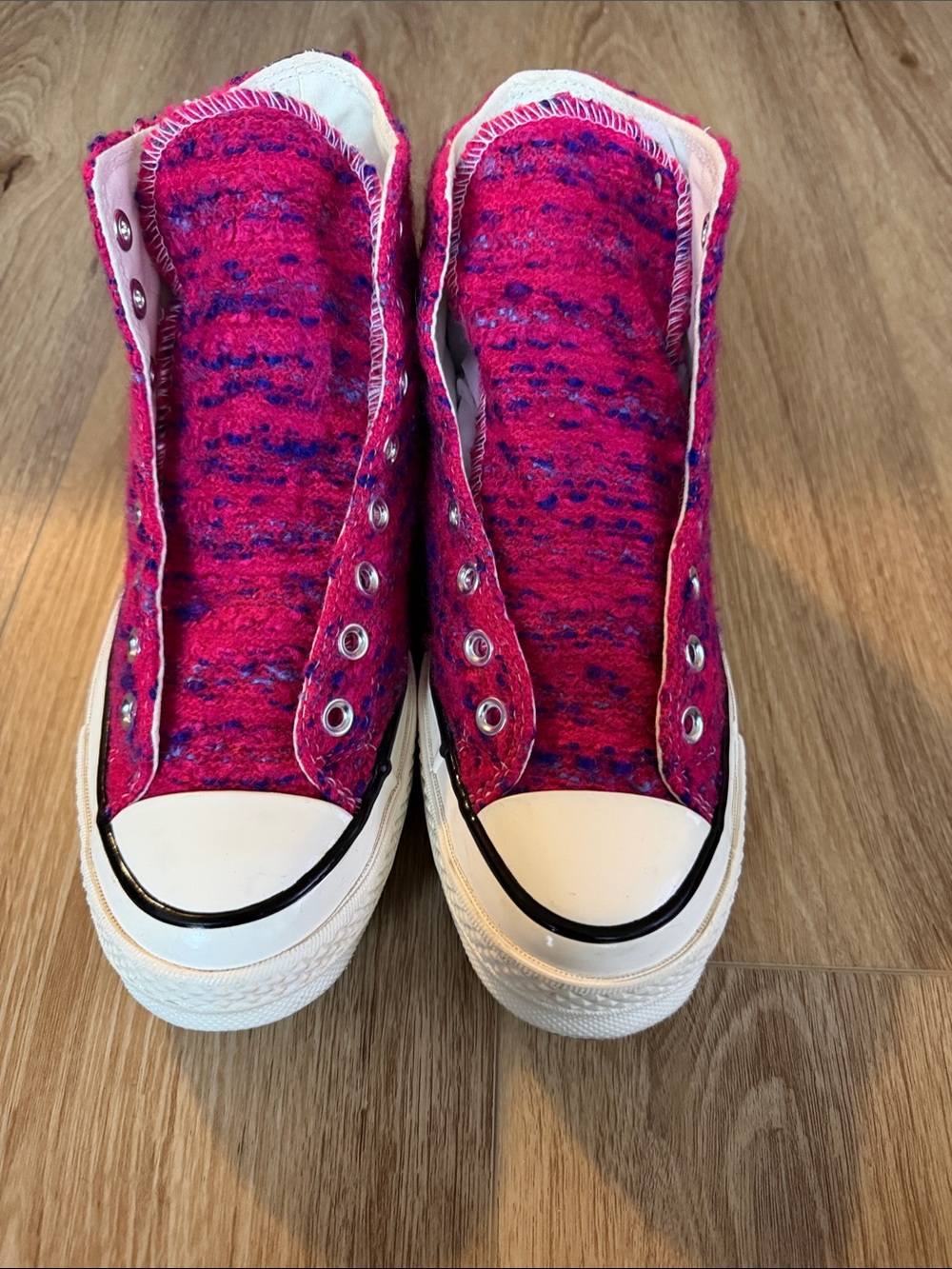 Converse All Star Women's High-Top Pink Sneakers in Vibrant Pink Tweed Sz 9
